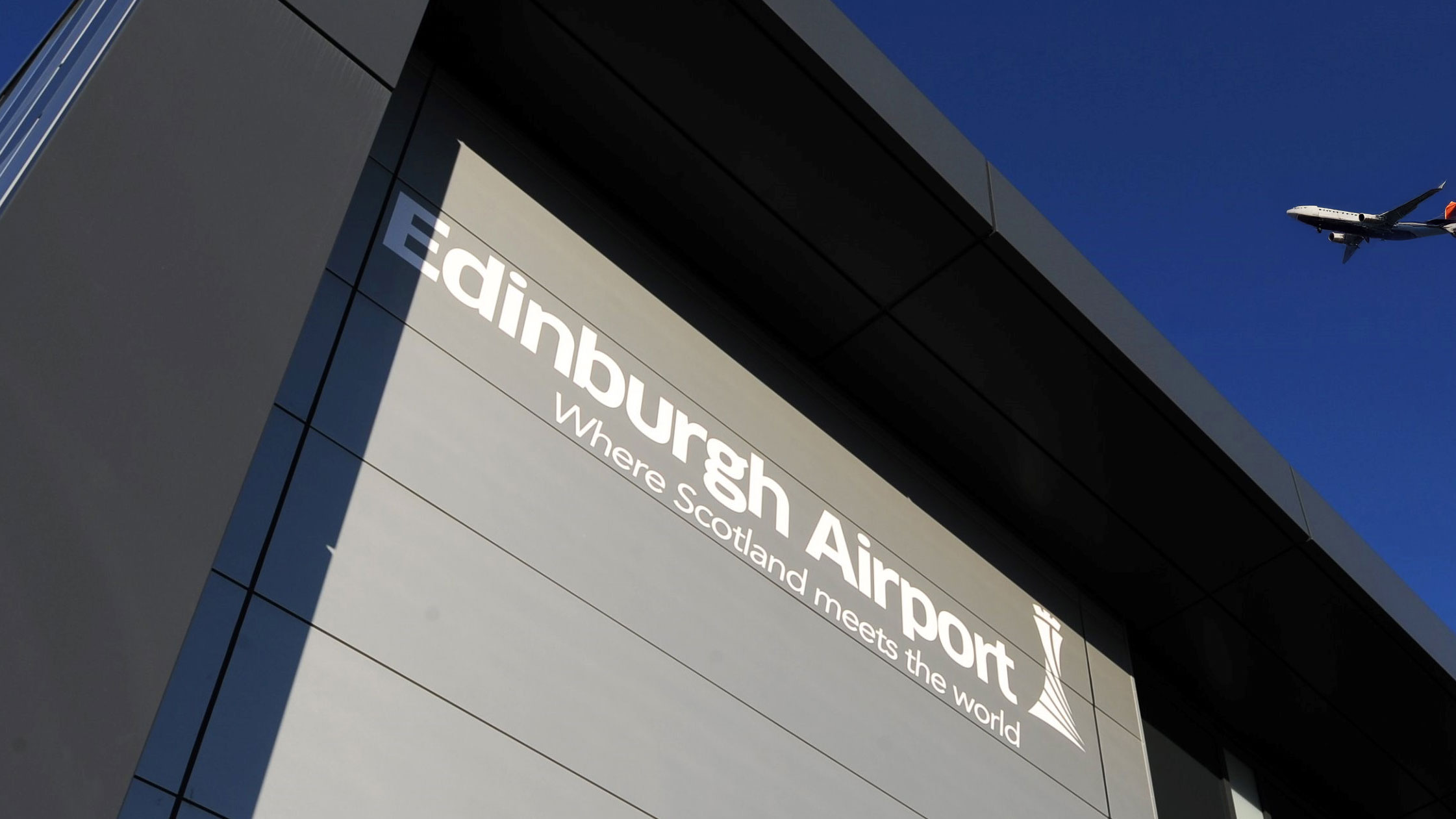 Edinburgh airport flow management curb-to-flight